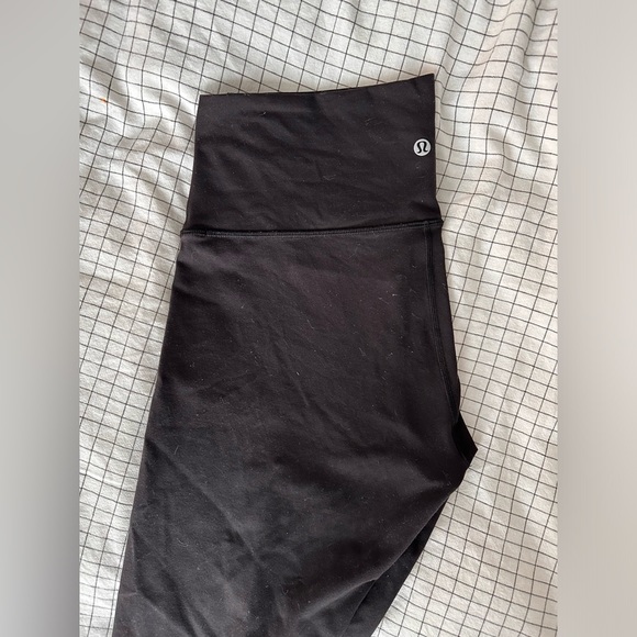 Black Cropped Lululemon Wunder Under Pant - Picture 5 of 8